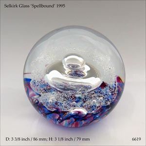 Selkirk Glass Spellbound paperweight (ref. 6619)